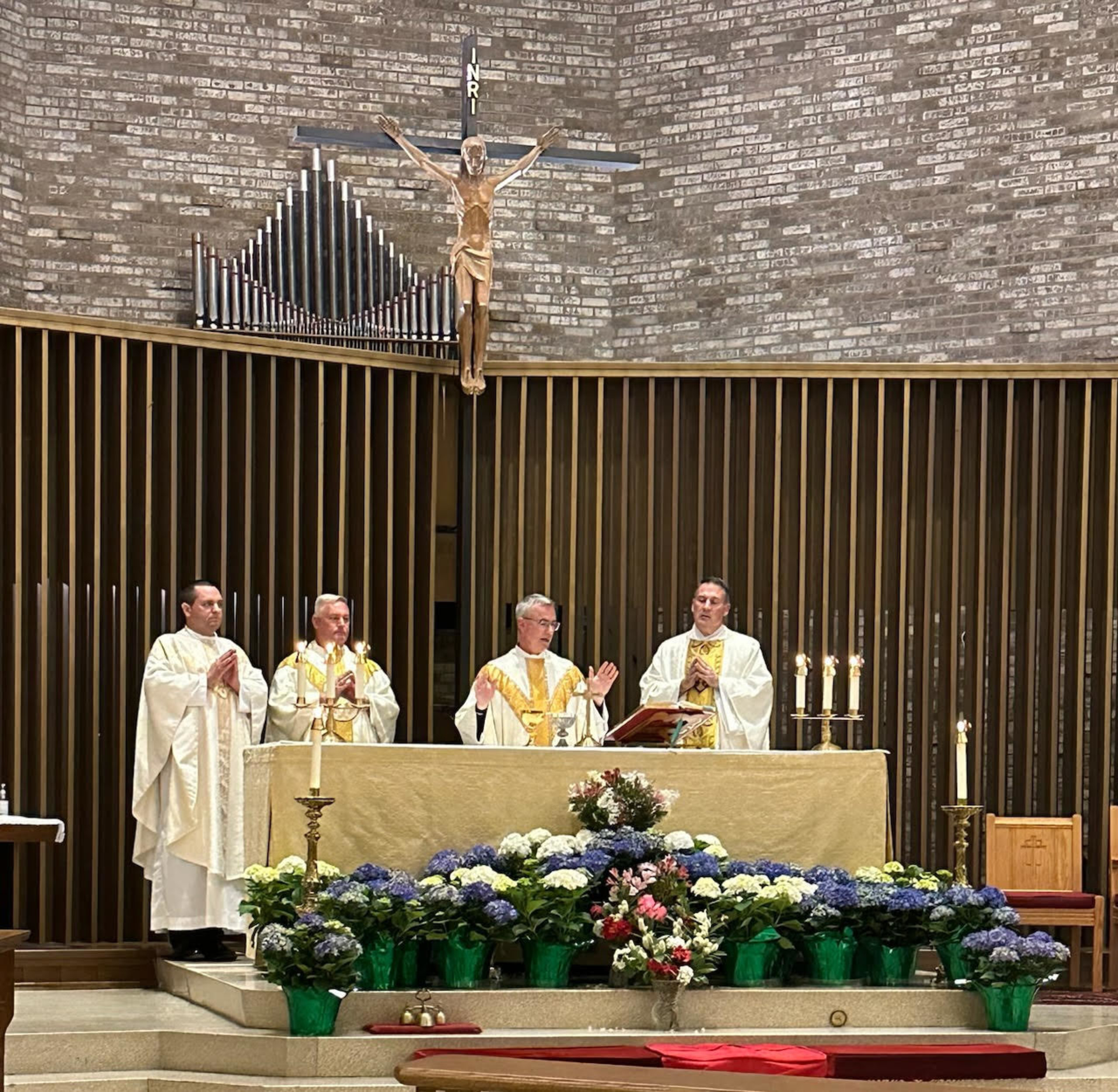 Priests of the our parish celebrate Easter Mass - 2023