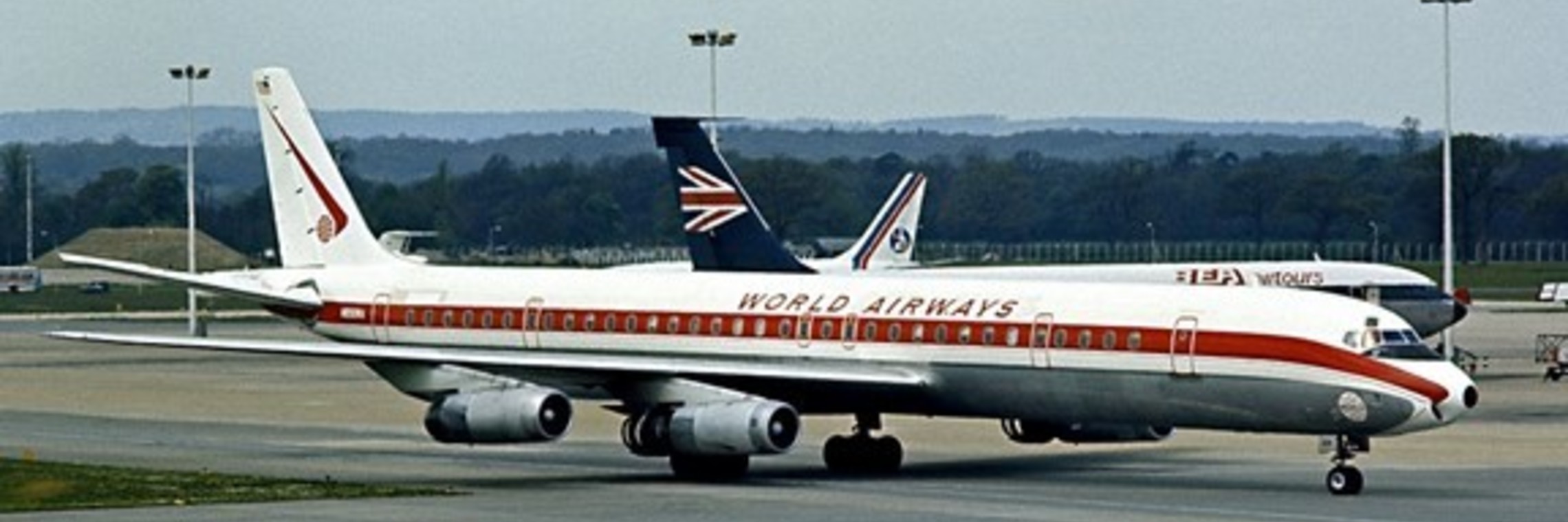 photo of world airways airplane
